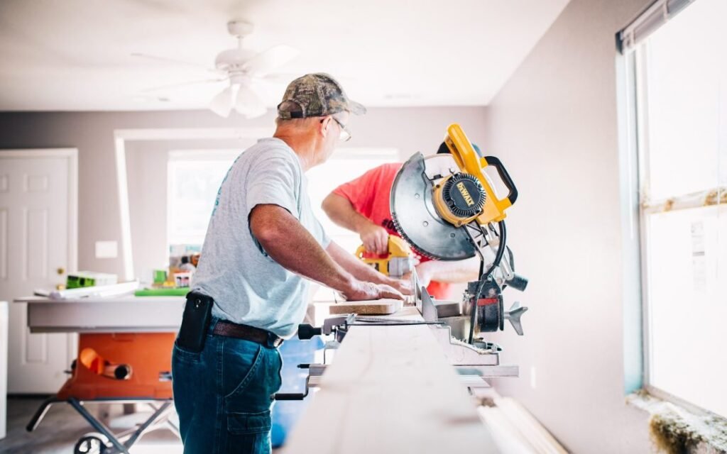 Why Hiring a Professional Home Renovation Contractor in Calgary Makes All the Difference
